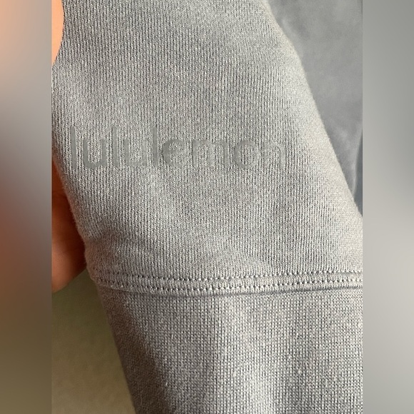 lululemon men’s crew neck - Picture 4 of 4